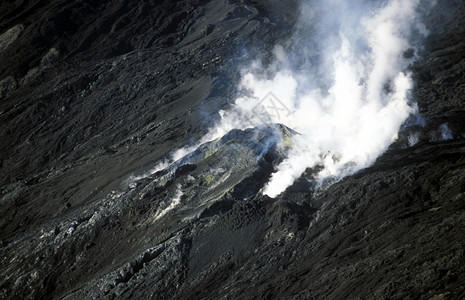 非洲印度洋留尼汪岛四经火山的地貌平原图片