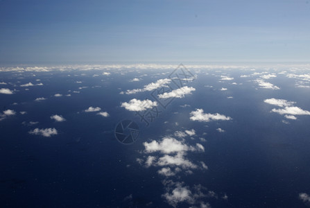 太空中的星球委内瑞拉海中洛斯罗克群岛海景的空中象背景