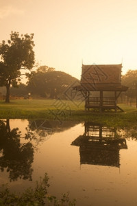 泰国东南方Bangkok以北的Ayutthaya市历史公园的景观图片