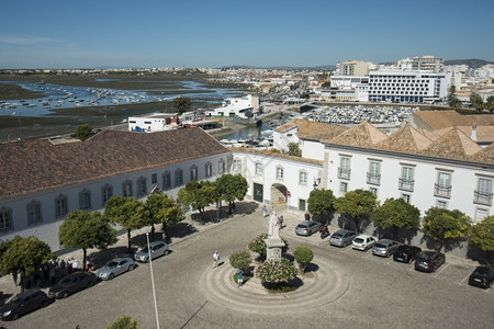 欧洲葡萄牙南部东阿尔加夫的旧城镇法罗LagodeSe市中心图片