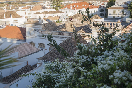 欧洲葡萄牙南部Algarve东部的Tavira老城图片
