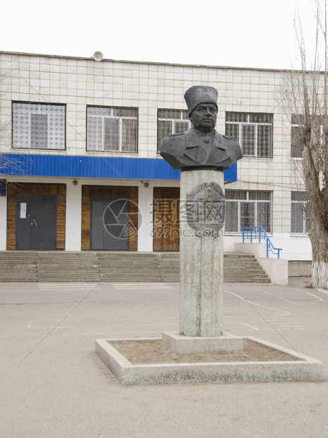 伏尔加格勒Krasnoarmeisk区第一期中学前2前门入口春初图片