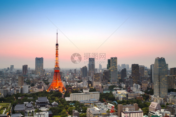日本东京落时的城市天际HDR高动态范围图片