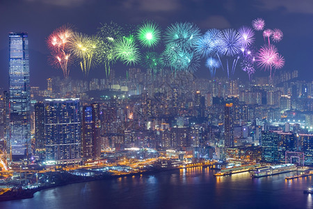 香港市的烟花节晚上在香港过夜图片