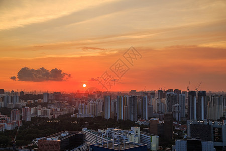 日落时新加坡城市的景色图片