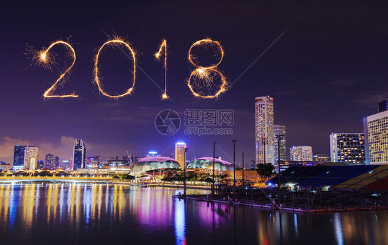 2018年新烟火闪电图片