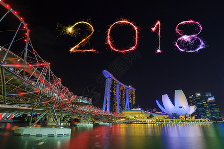 2018年新烟火闪与黑力桥夜幕新加坡城市风景图片