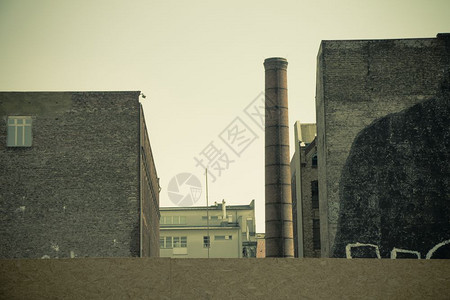 旧工厂建筑业砖烟囱图片