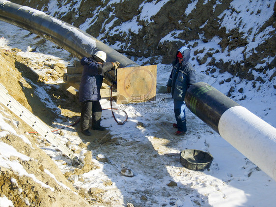 208年1月26日俄罗斯苏鲁吉特208年1月26日建造石油和天然气管道工业设备图片