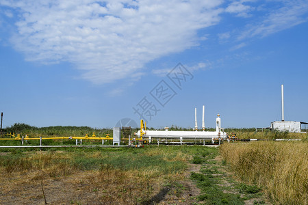 石油乳的初步分离和取暖站油气田设备乳的初步分离和取暖站油气田设备图片