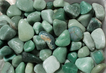 作为天然矿物岩石的宝石天然矿物岩标本中的金银石宝石图片