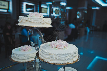 婚礼的甜点283年的婚礼蛋糕图片