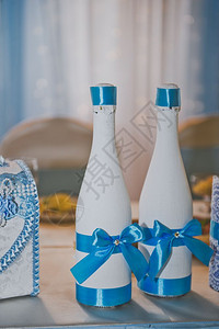 用丝带装饰的漂亮的结婚用瓶子婚礼用装饰香槟瓶731婚礼用装饰香槟瓶731背景图片