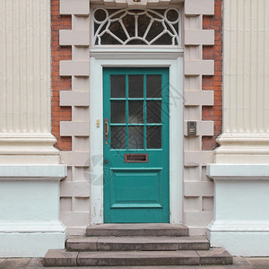 英国的大门房子的传统入口门图片