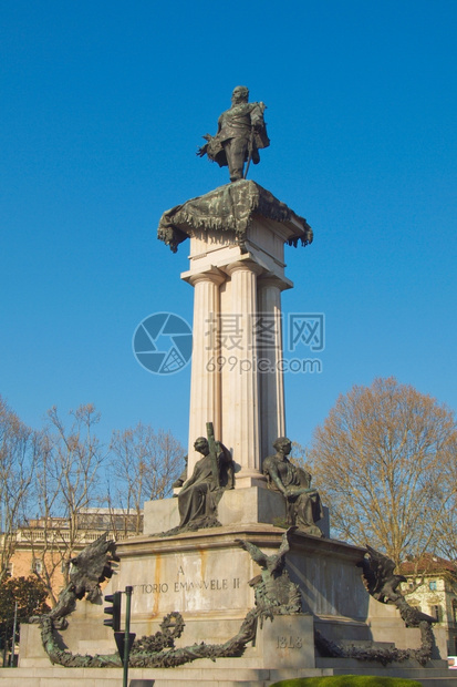 维托里奥伊曼努埃尔二世雕像意大利都灵国王维托里奥伊曼努埃勒二世纪念碑图片