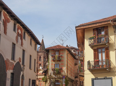 里沃利古城意大利里沃利的老城区背景图片