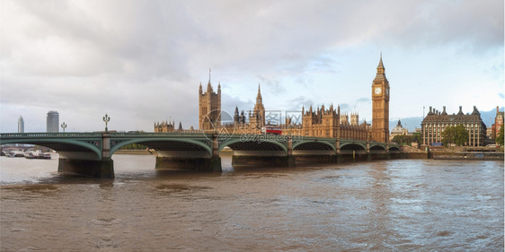 伦敦议会大厦泰晤士河全景议会大厦和本伦敦威斯敏特桥图片