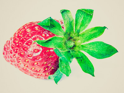 青草莓果白底隔离的树草莓果图片