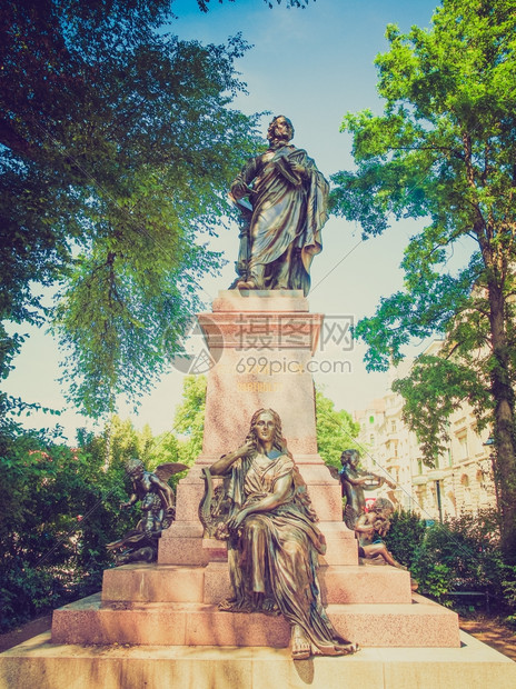 门德尔松邓克马尔莱比锡德国音乐家雅各布路德维希费利克斯门德尔松巴托尔迪的门德尔松登克马尔纪念碑由沃纳斯坦于1892年在德国莱比锡图片