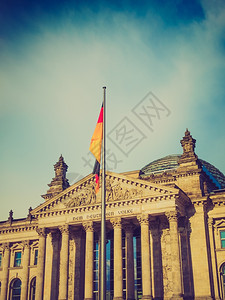 复古风格的柏林帝国大厦复古风格的德国国会大厦位于德国柏林图片
