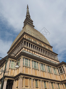 意大利都灵皮埃蒙特市的莫莱安东内利亚纳市是里最高的建筑图片