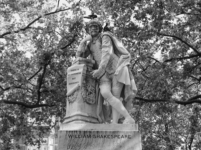 伦敦的黑白莎士比亚雕像威廉莎士比亚雕像1874年建于英国伦敦莱斯特广场图片