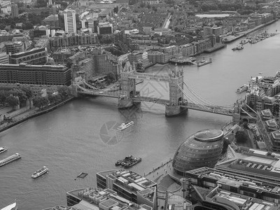 伦敦的黑色和白空中观英国伦敦泰晤士河的空中观黑色和白图片