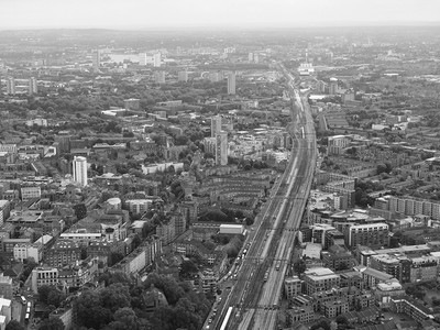 伦敦的黑色和白空中观英国伦敦市的空中观黑色和白图片