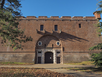 都灵的Cittadella拉西塔德拉古老的军营现在退役变成了意大利都灵的艺术博物馆意为兵博物馆图片