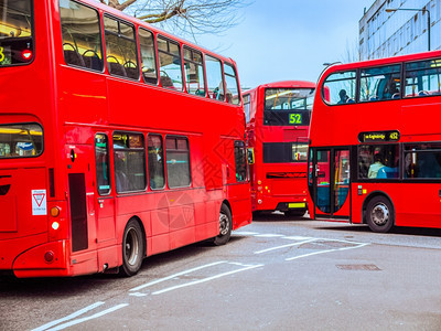 伦敦红色公交车图片