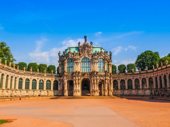 德累斯顿ZwingerHDR高动态范围HDR德累斯顿茨威格洛可可宫殿由波佩尔曼于1710年设计作为德累斯顿宫廷的橘园和展览画廊由图片