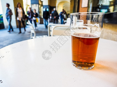 英国啤酒品脱高动态范围HDR图片