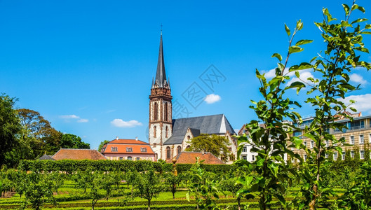 德国达姆施塔特的圣伊丽莎白教堂图片