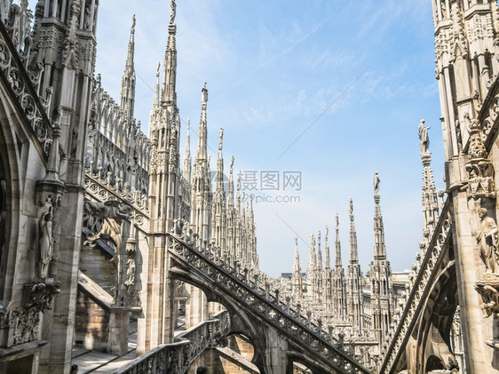 DuomoMilan人类发展报告高动态范围人发报告DuomodiMilano哥大教堂意利米兰图片
