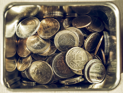 许多欧元硬币洲联盟的元硬币货图片