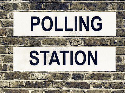 老式的投票站老式的投票站供选民在选举中投票图片