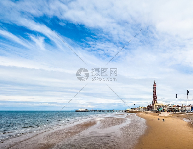 布莱克浦主场迎战卡利斯尔联 英乙焦点战一触即发 双方为升级资格展开激烈争夺 伤停情况与战术布局成胜负关键 本轮对决或将影响联赛最终排名走势