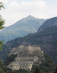 意大利巴德Aosta谷的BortBard堡FortBard堡加固建筑群图片