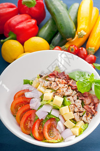 新鲜的caesar沙拉健康饮食露天物图片