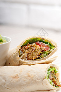 FalafelPitafa面包卷装三明治传统阿拉伯中东部食品图片