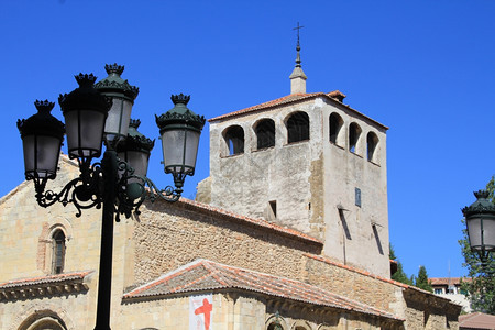 西班牙圣米兰塞戈维亚教堂图片