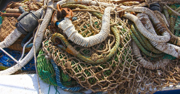 和渔网及海上具图片