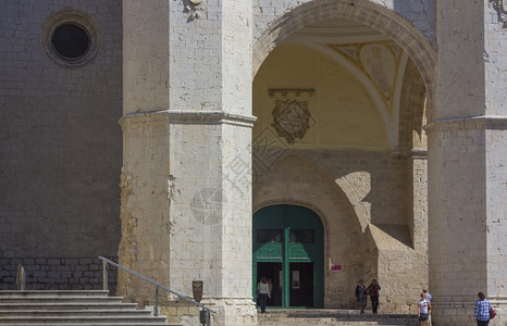 西班牙巴利亚多德SanBenitoelReal修道院图片