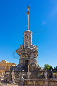 西班牙科尔多瓦圣拉斐胜利纪念碑图片