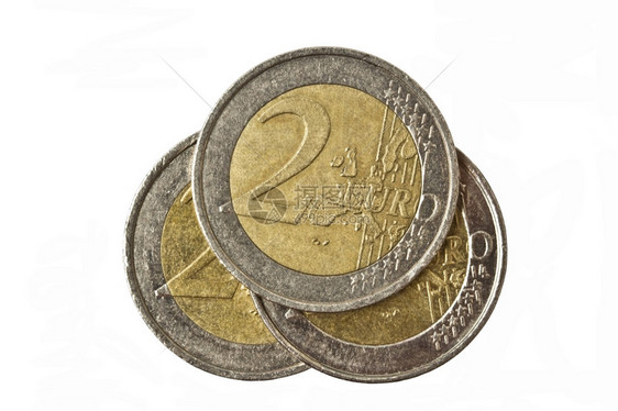 白背景孤立的欧元硬币图片