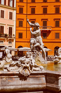 165年吉安洛伦佐伯尼设计的纳沃广场四河喷泉图片