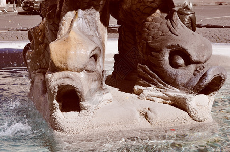 意大利罗马的巴洛克式特里顿喷泉FontanadelTritone图片