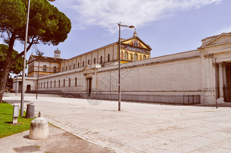 复古风格的罗马圣保罗富奥里勒穆拉教堂圣保罗富奥里勒穆拉古董教堂图片
