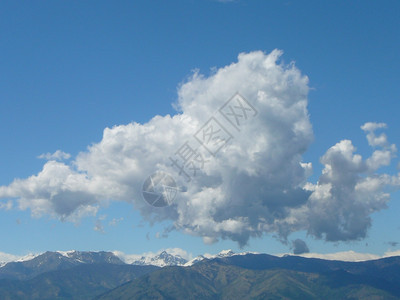 山上云天空图片