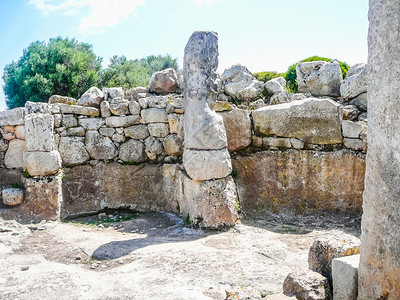 托拉尔巴德萨洛德高动态范围HDR西班牙米诺卡托拉巴登萨洛德的古代考古遗址图片